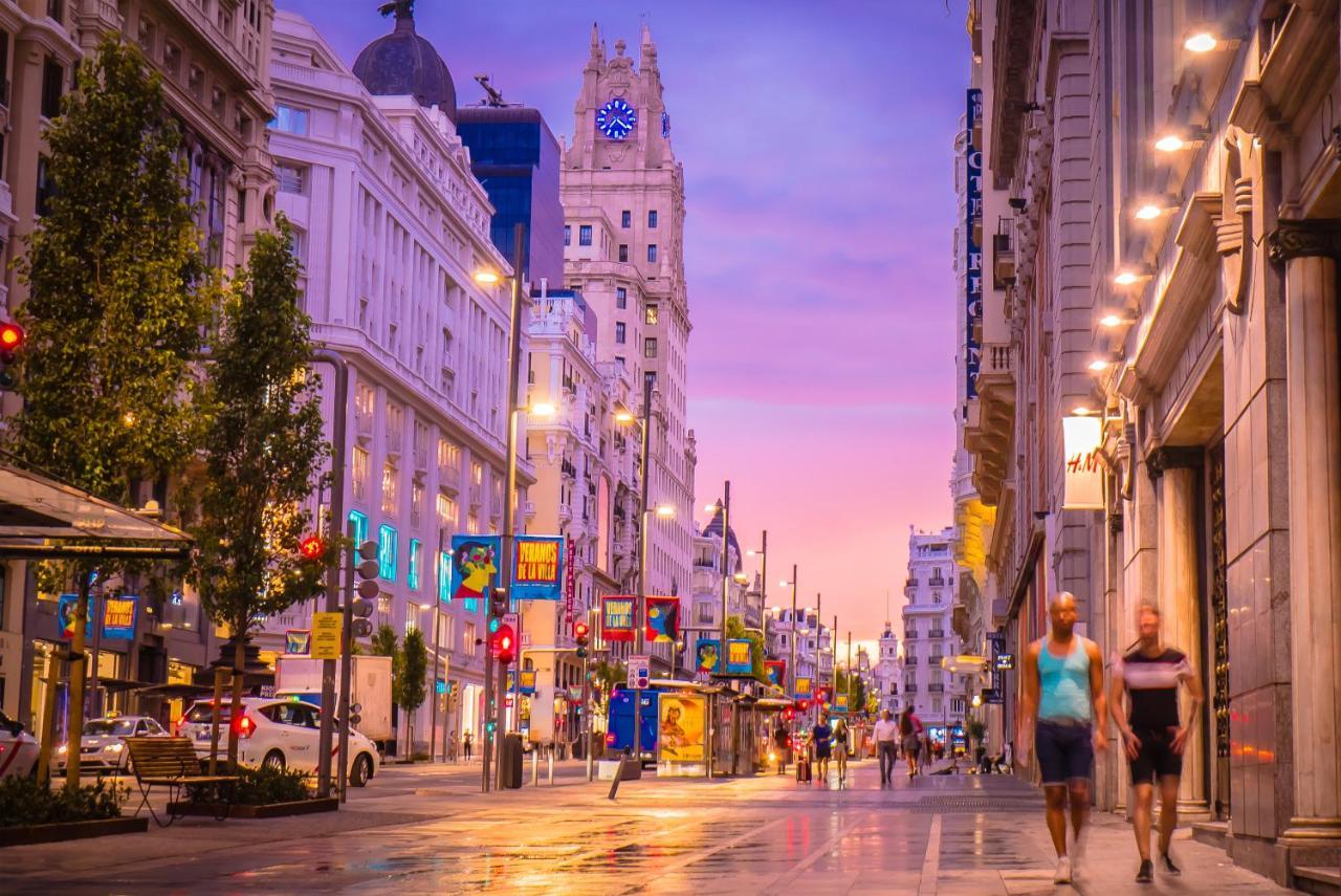 Woohoo Rooms Fuencarral Madrid Esterno foto