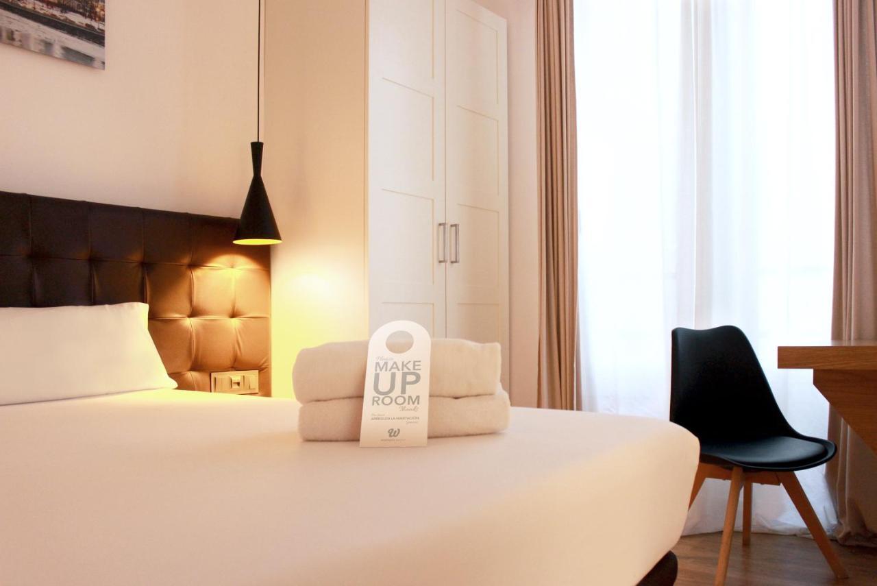 Woohoo Rooms Fuencarral Madrid Esterno foto